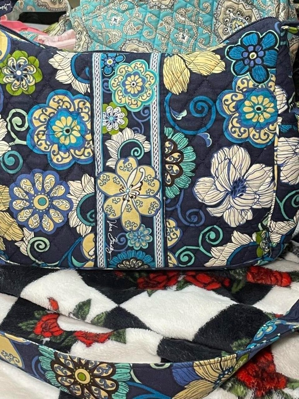 Vera Bradley mod floral blue bag